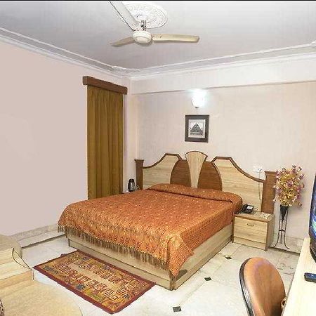 Hotel Welcome Palace Delhi  Extérieur photo